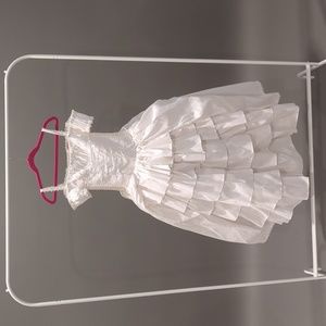 White creaciones gown size 7/8